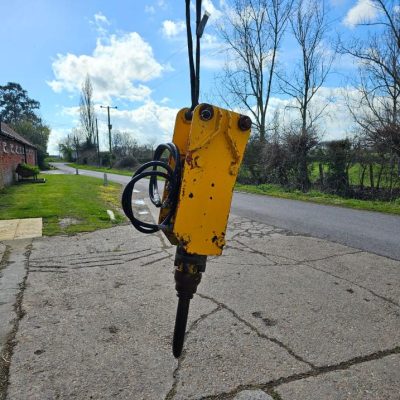 Arrowhead HB4T Breaker